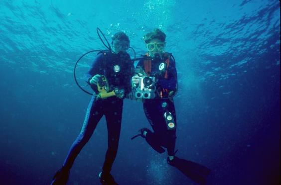 Divers